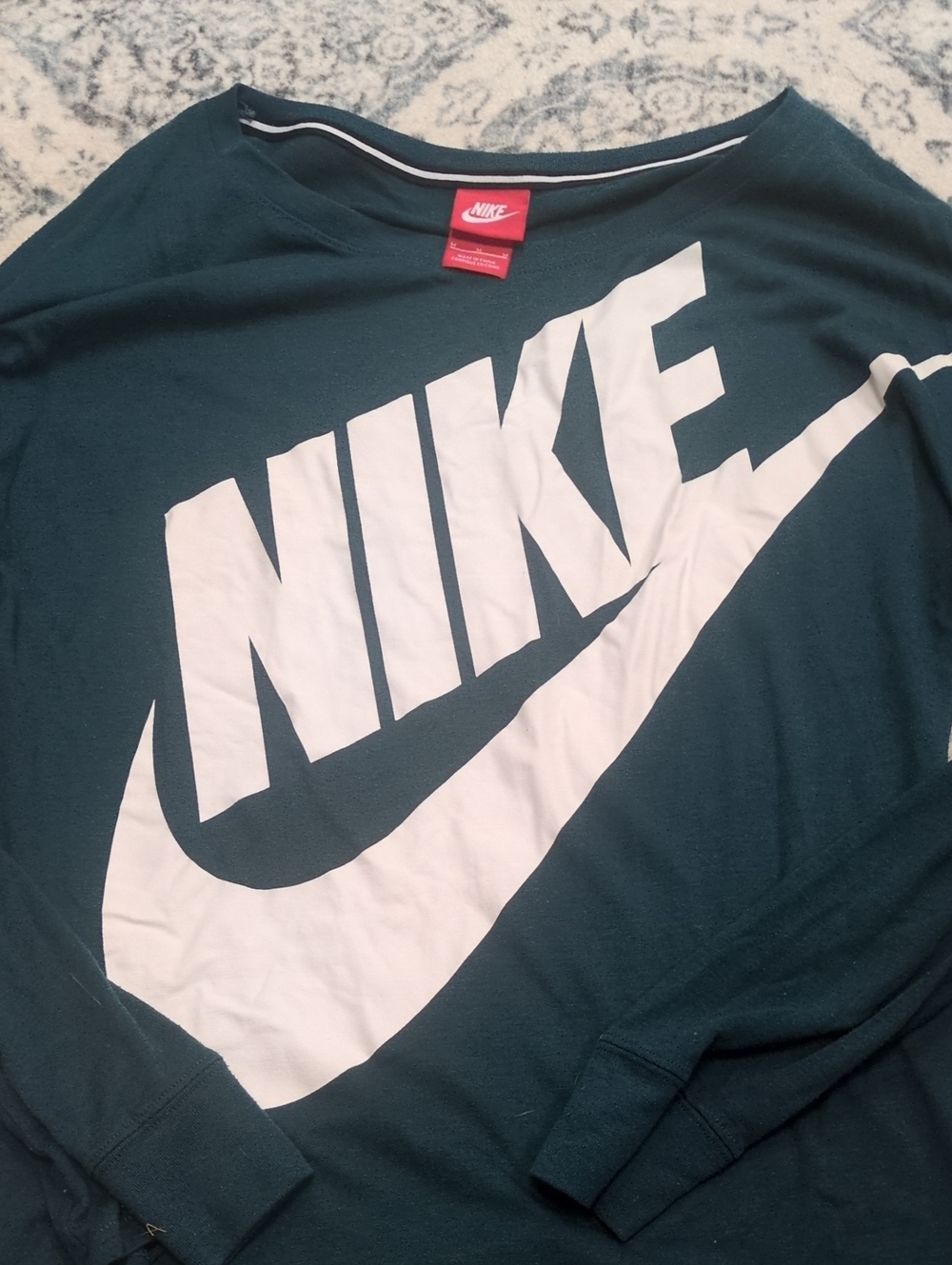 Nike Men's Crewneck Sweatshirt in Teal and White